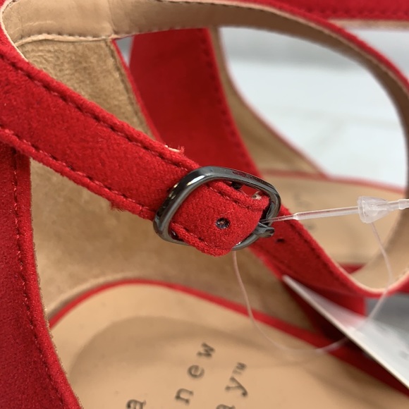 Women's Natalia Microsuede Ankle Strap Low Block - Picture 6 of 9